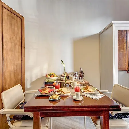 ベッド・アンド・ブレックファスト Locanderia 4*